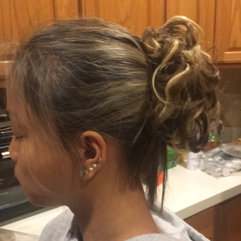 Messy bun my Daughter is modeling mme that I wear you will receive a new one